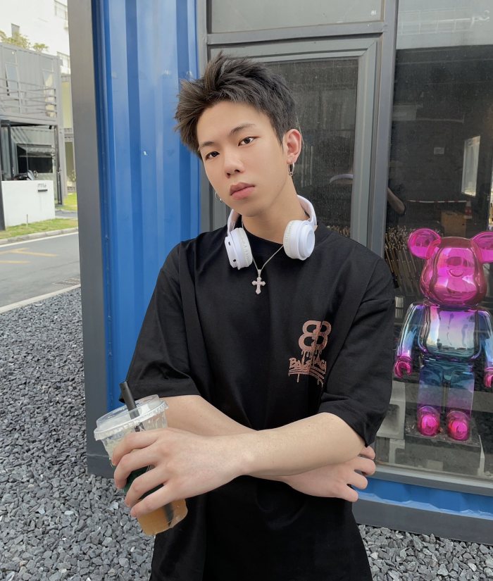 Clothes Balenciaga 320