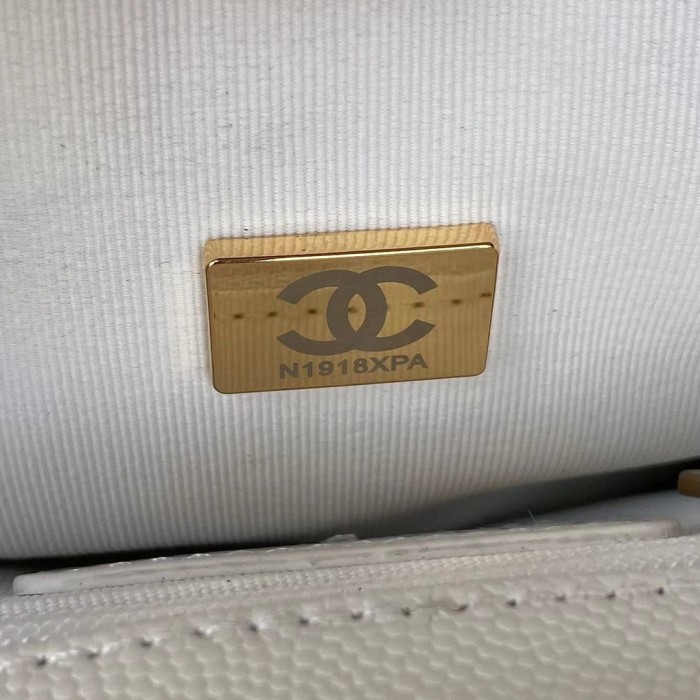 Handbag Chanel AS3652 size 17x20.5x6 cm