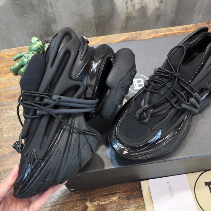 Balmain Unicorn Low-Top Black