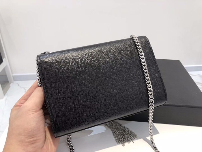 Handbags SAINT LAURENT 469390 size 20x12.5x5 cm