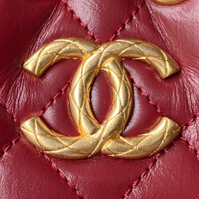 Handbag Chanel AS2716 size 19x15x12.5 cm