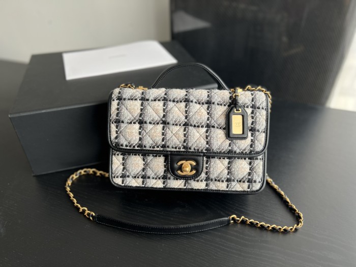 Handbag Chanel AS3653 size 25cmx21.5cmx7 cm