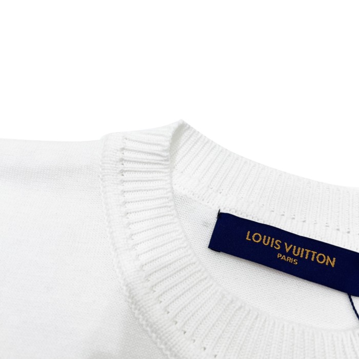 Clothes Louis Vuitton 109