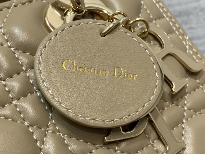 Handbag Dior size 24 cm