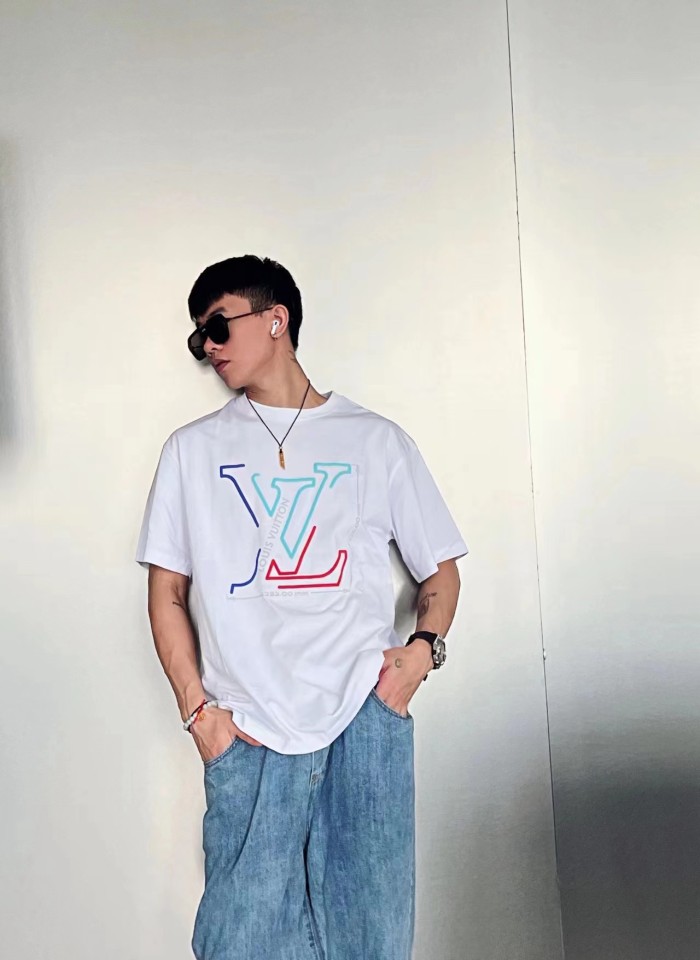 Clothes Louis Vuitton 369