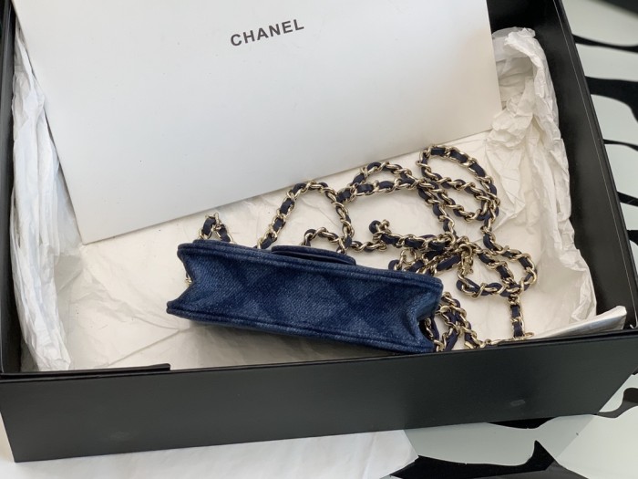 Handbag Chanel size 10×8×2 cm