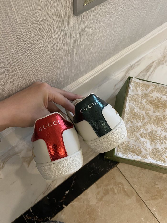 Gucci Women's Ace sneaker with bee sneaker 4