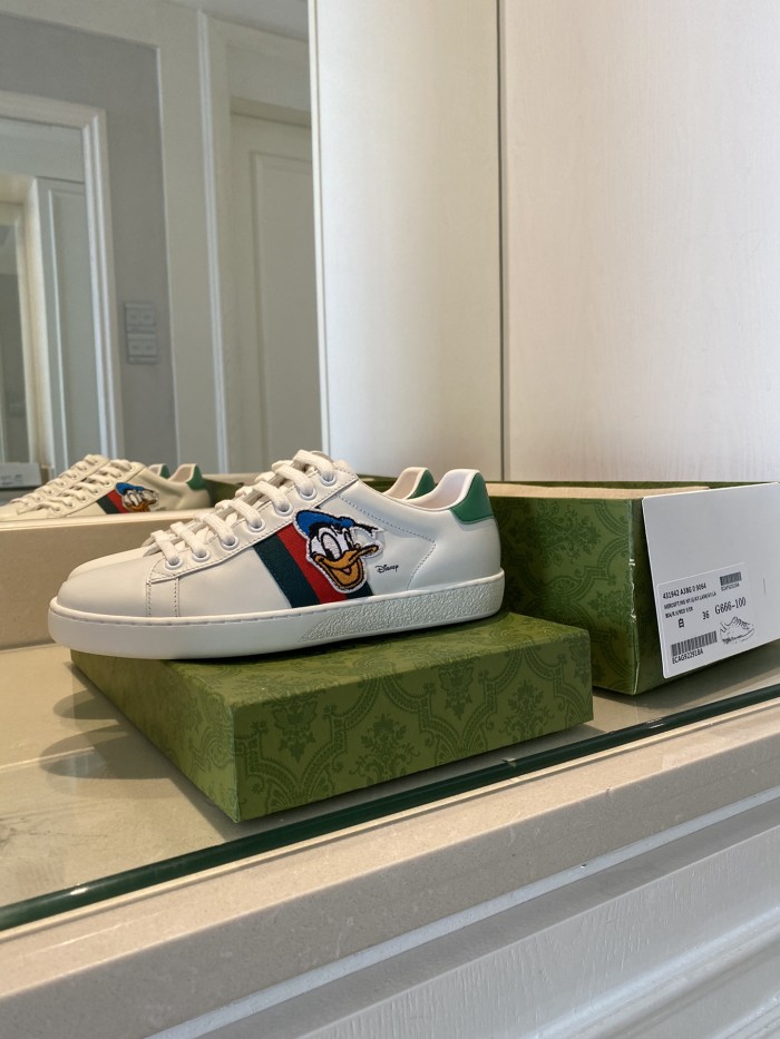 Gucci Women's Ace sneaker with bee sneaker 4