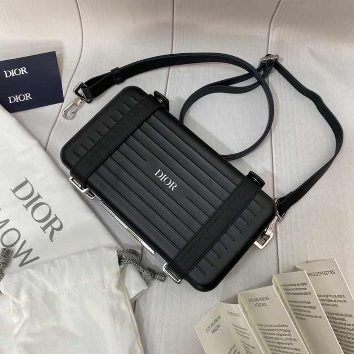 Handbag Dior size 13*20*6.5 CM