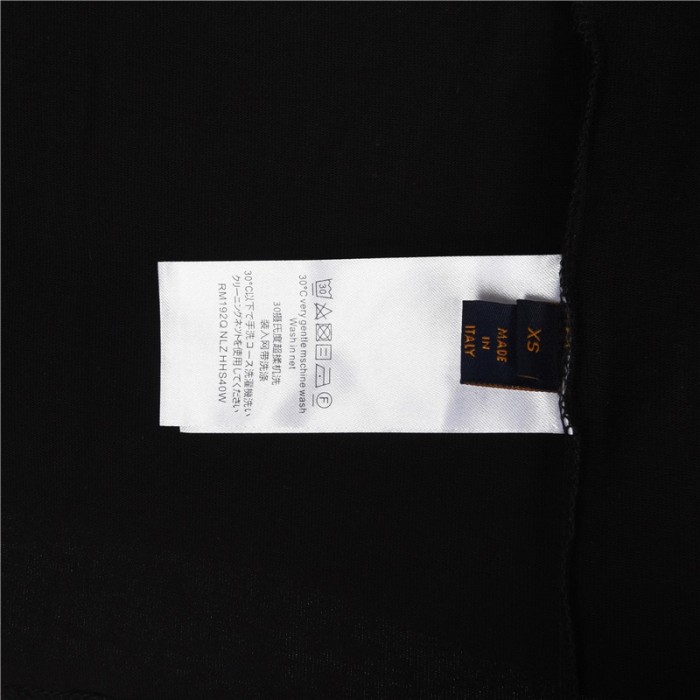 Clothes Louis Vuitton 232