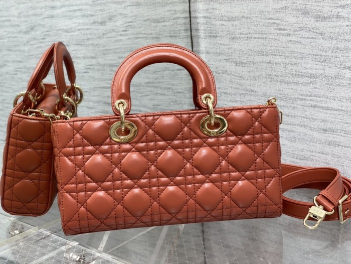 Handbag Dior size 26*6*14 cm