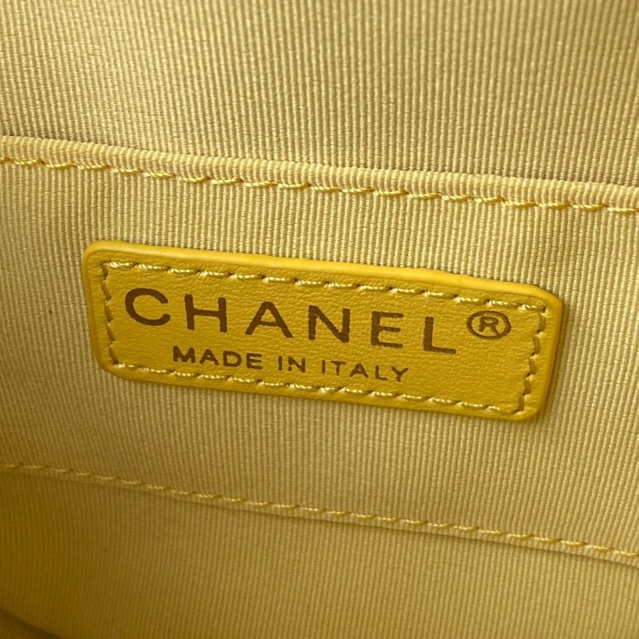 Handbag Chanel AS2927 size 17×15×6 cm