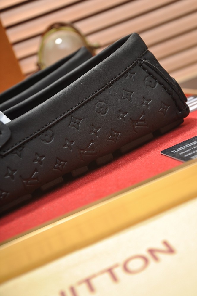 Louis Vuitton Leather Boots 26