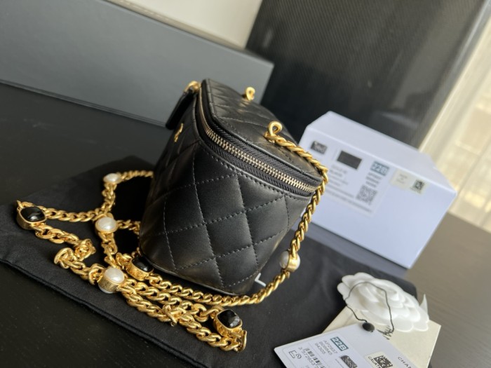 Handbag Chanel AP2937 size 8.5cmx11cmx7 cm