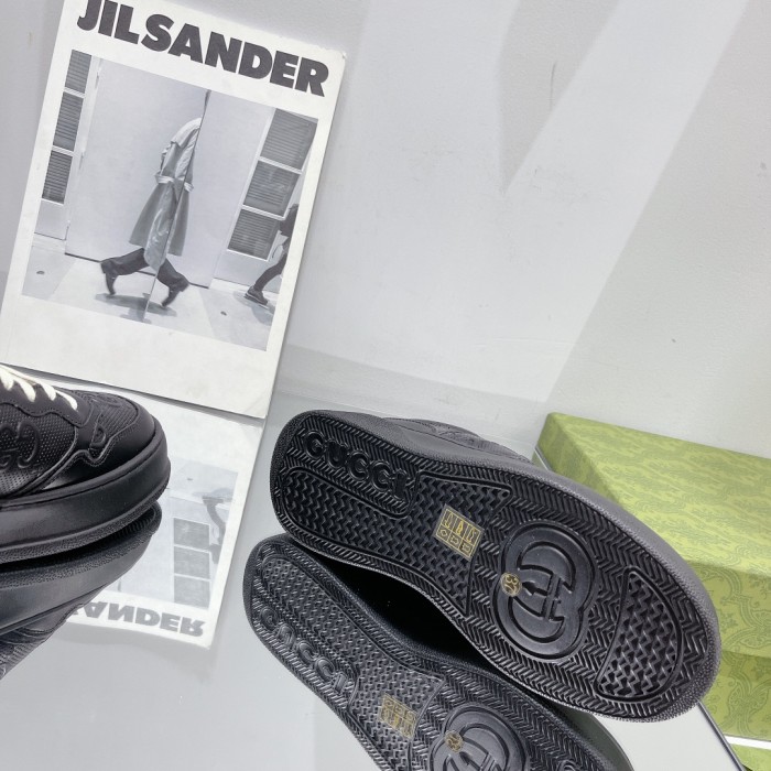 Gucci Women's GG sneaker 2