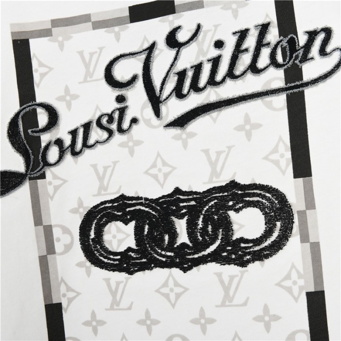 Clothes Louis Vuitton 407