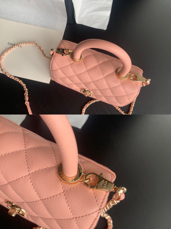 Handbag Chanel 2215 size 19 cm