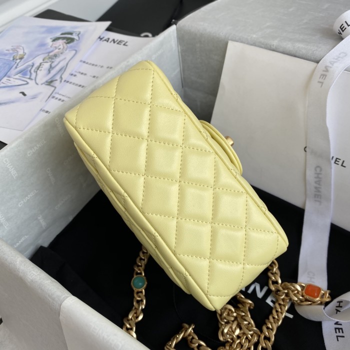 Handbag Chanel AS2379 size 12*17*8 cm