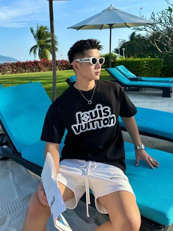 Clothes Louis Vuitton 296