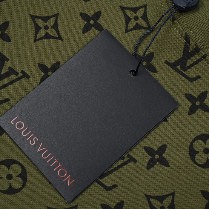 Clothes Louis Vuitton 89