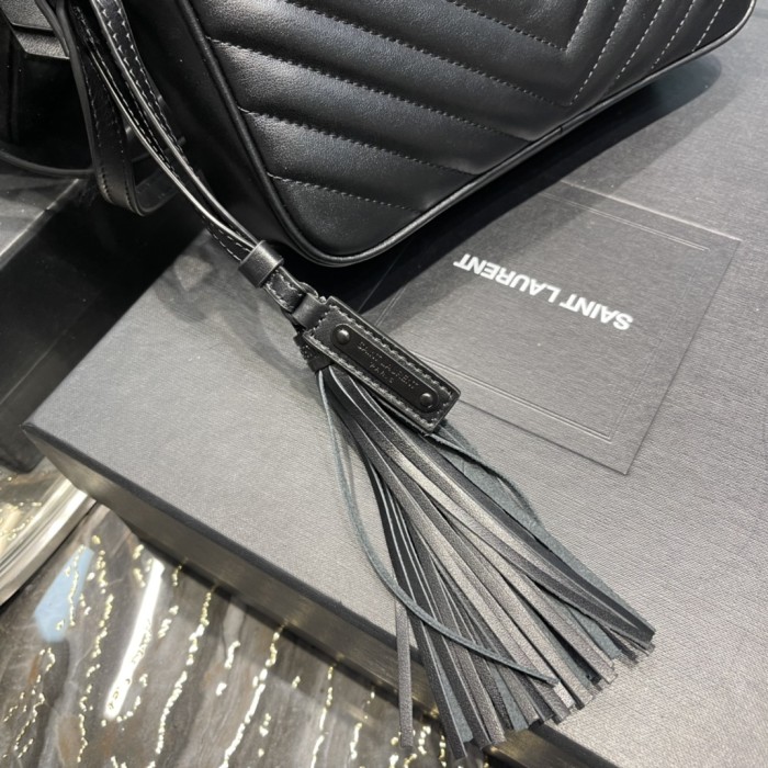 Handbags SAINT LAURENT 520534 size 23x16x6 cm