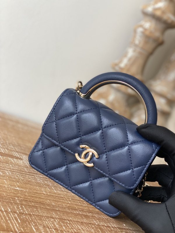 Handbag Chanel 81209 size 12.5 cm