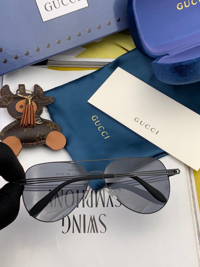 Sunglasses Gucci G1502