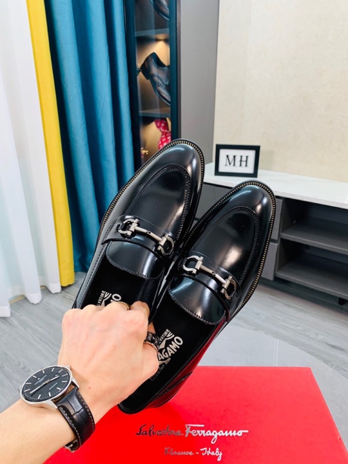 Salvatore Ferragamo Boots 33