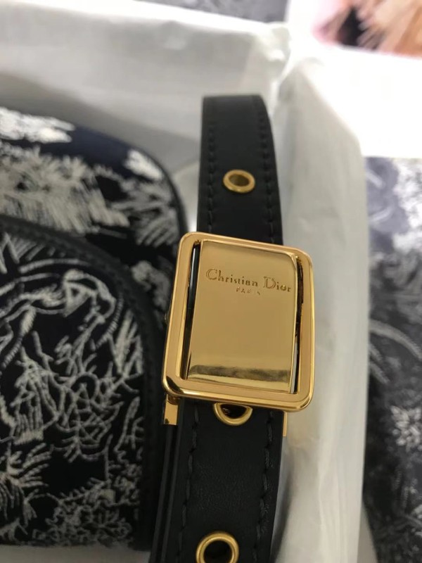 Handbag Dior M9319 size 22*17*6 cm