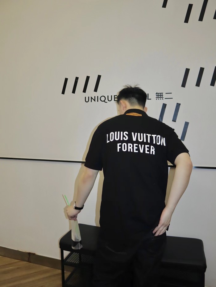 Clothes Louis Vuitton 151