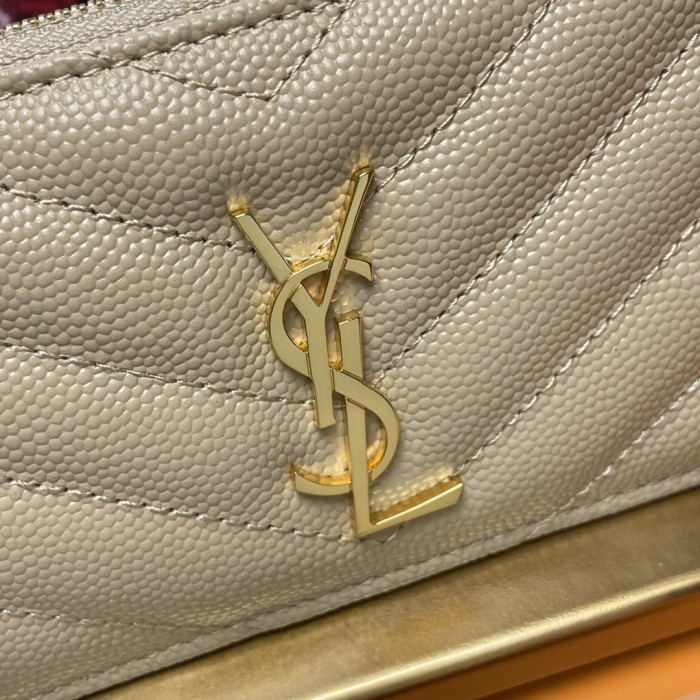 Handbags SAINT LAURENT 607915 size 13*8*2 cm