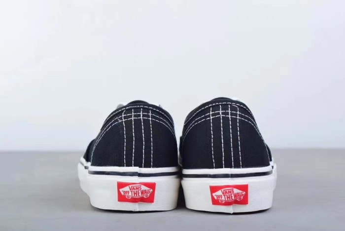 Vans Authentic