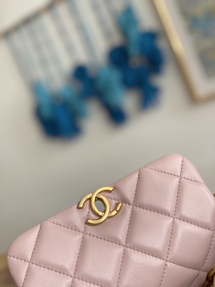 Handbag Chanel 3365 size 17X11.5X8.5 Cm