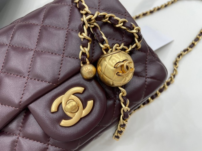 Handbag Chanel AS1786 size 18×13×7 cm