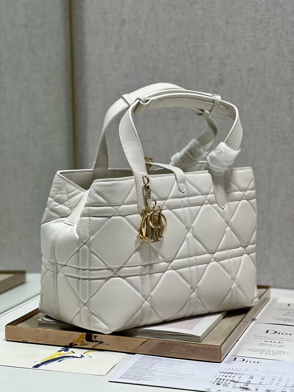 Handbag Dior 1188 size 30×36×15 cm