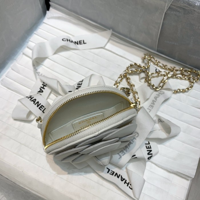 Handbag Chanel 82121 size 11 11 2 cm