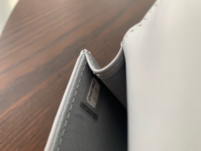 Handbag Chanel AP1773 size 18.5cmx10cmx2.5 cm