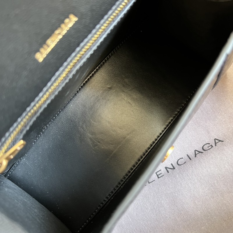 Handbag Gucci 5935461 size 23*15*10 cm