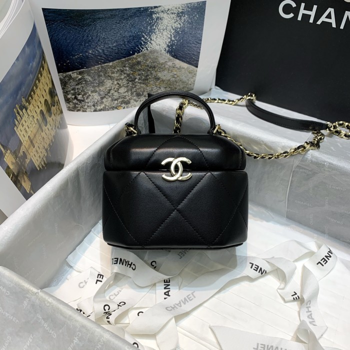 Handbag Chanel AS2360 size 16.5 15.5 11.5 cm