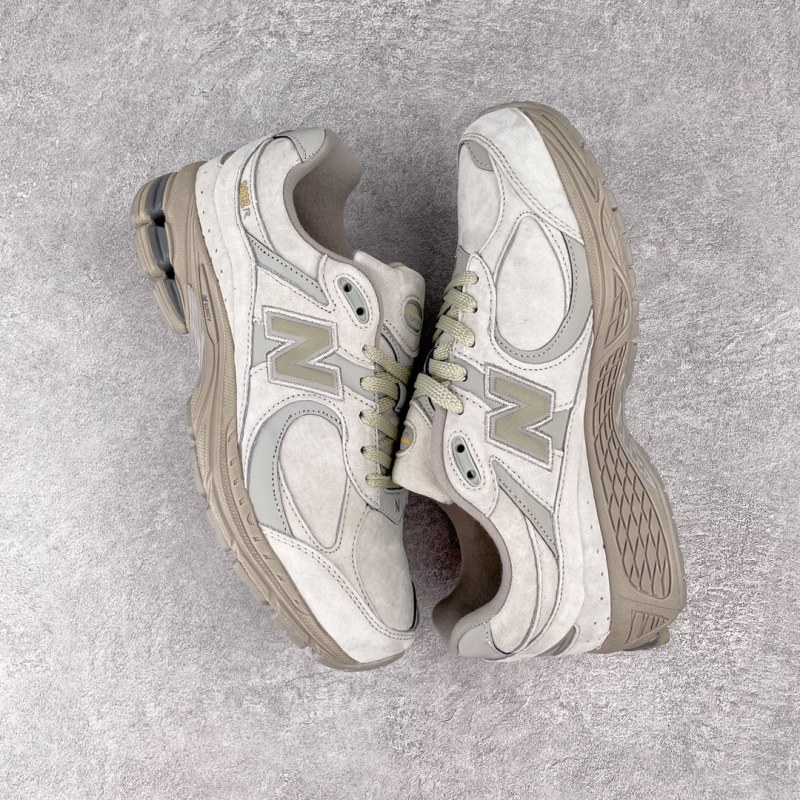 New Balance 2002R Sneaker 2