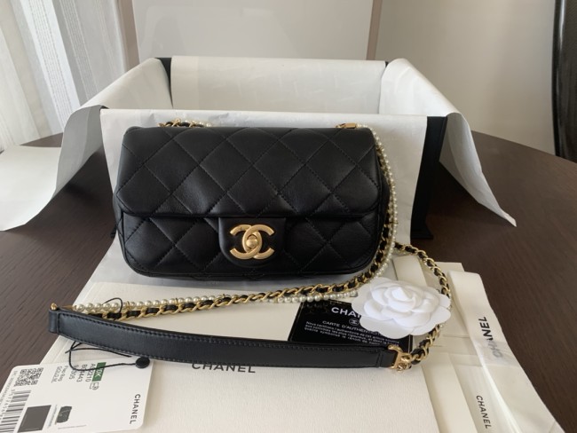 Handbag Chanel AS2210 size 20 cm