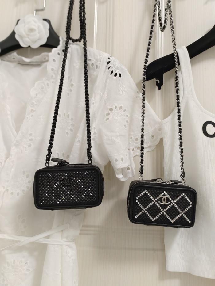 Handbag Chanel size 10*7*4.5 cm