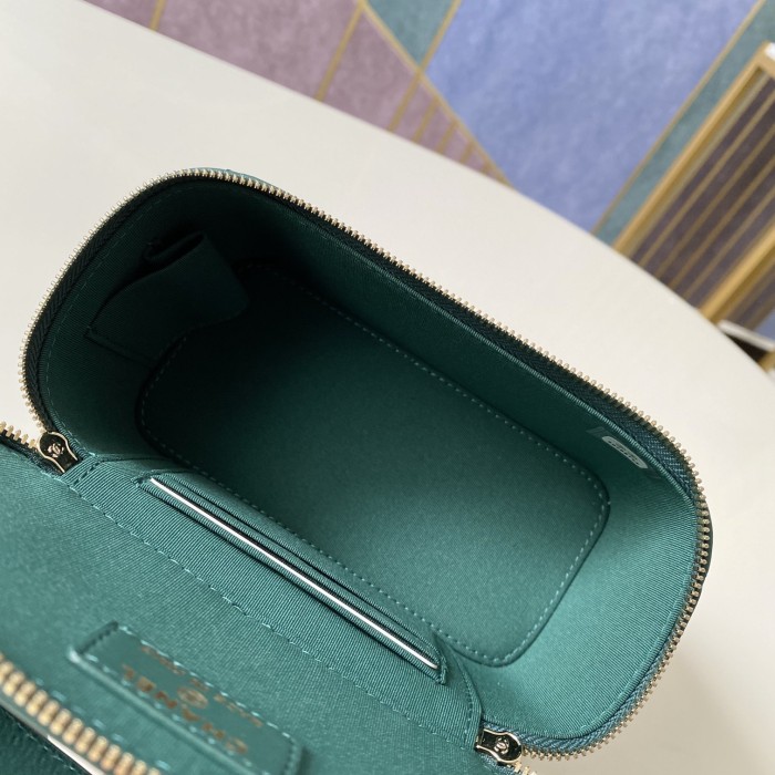 Handbag Dior 81118 size 9.5 17 8 cm