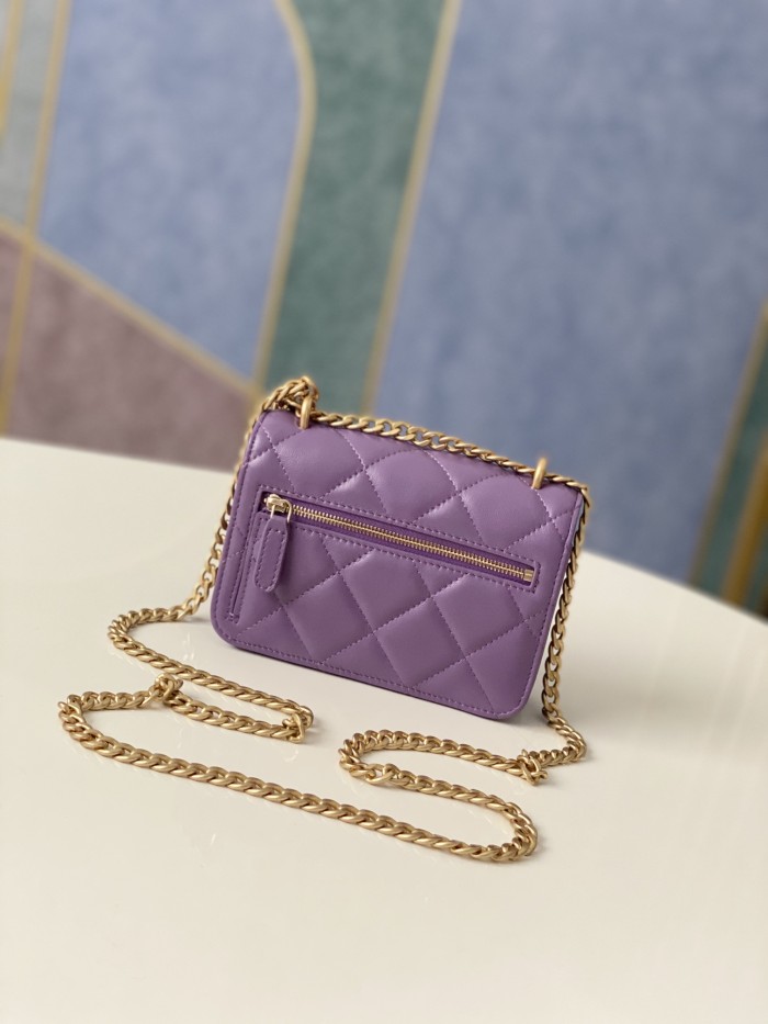 Handbag Chanel 81185 size 15 cm