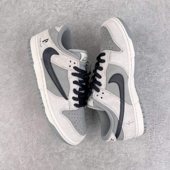 Nike Dunk Low Travis Scott x Playstation Sony