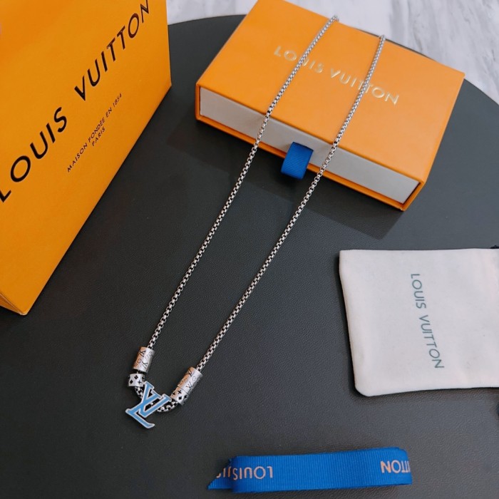 Clothes Louis Vuitton 34