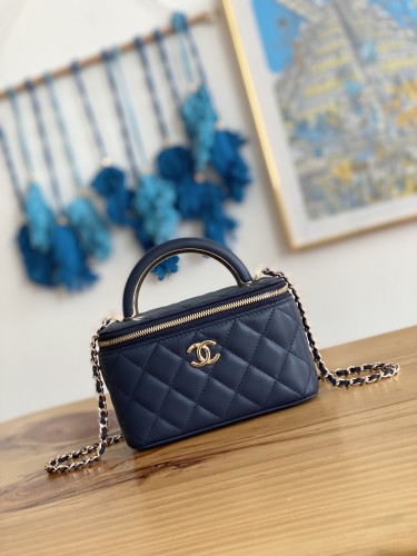 Handbag Chanel 81208 size 9.5 17 8 cm