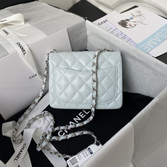 Handbag Chanel size 17 cm