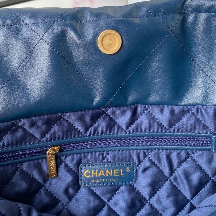 Handbag Chanel AS3261 size 39×42×8 cm