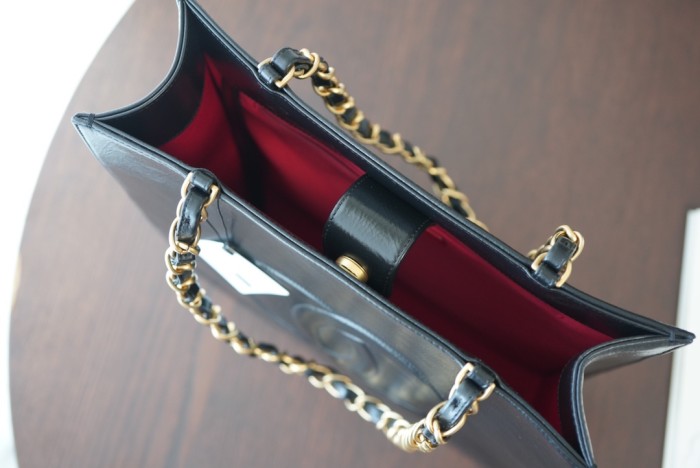 Handbag Chanel AS1945 size 32cmx30cm×10 cm